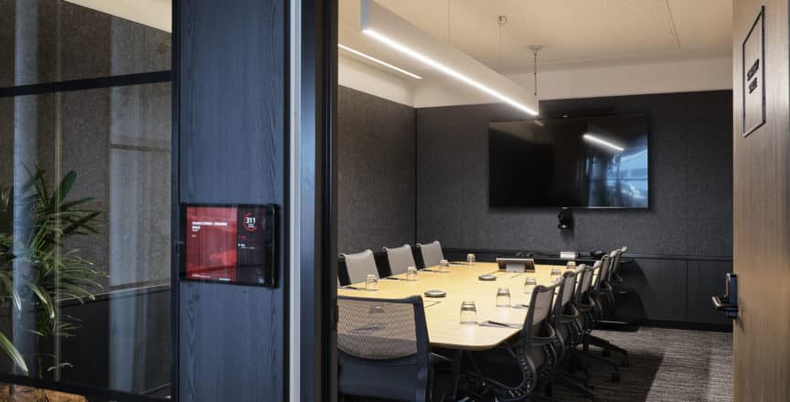 Meeting room with chairs and Tv screen