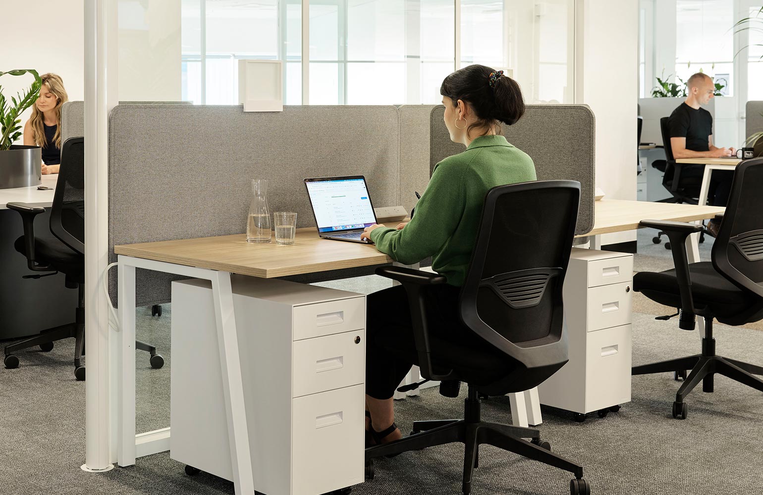 Dedicated-Desk-2